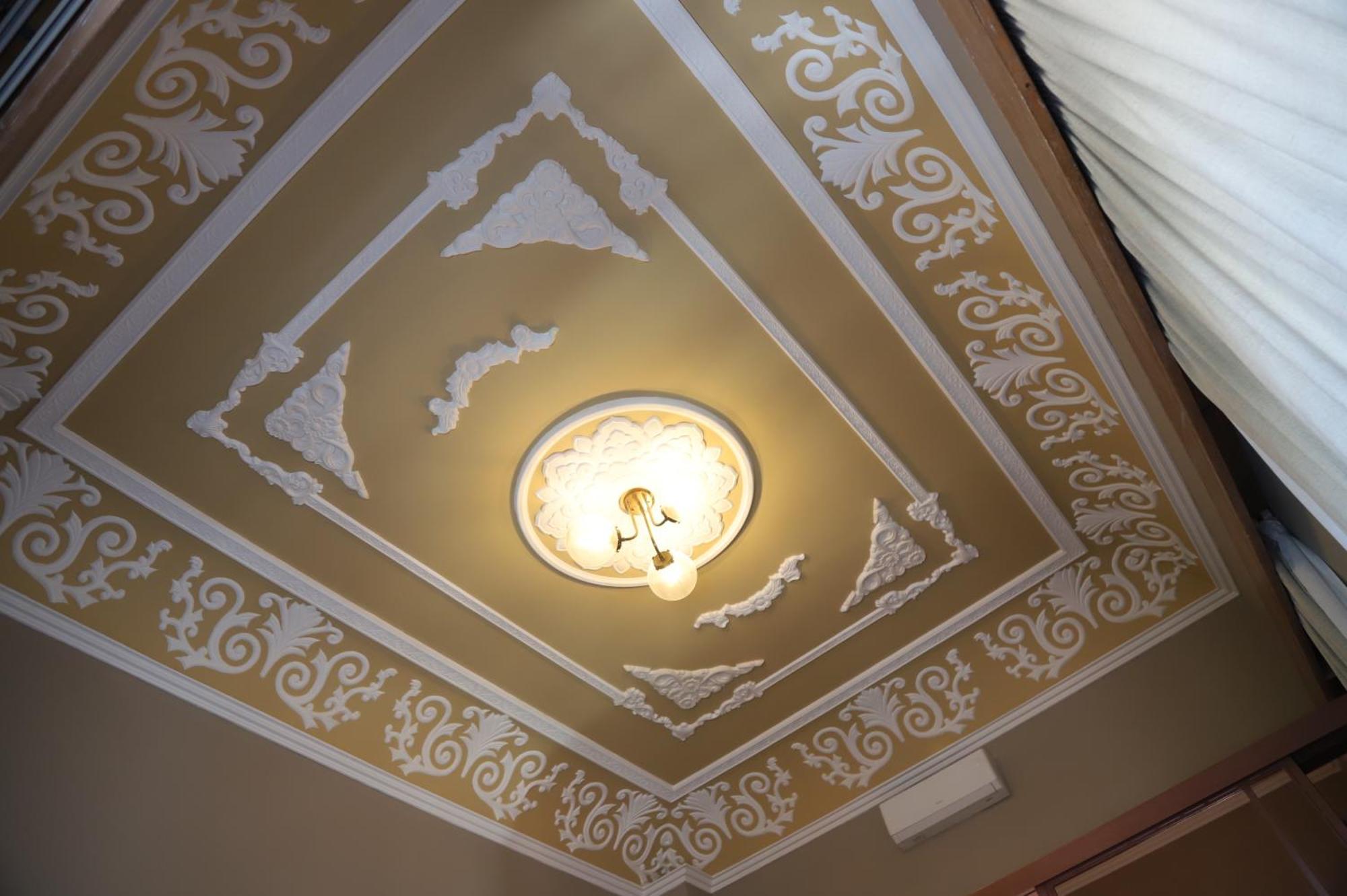Hotel Lost Gemmayzeh Beirut Bagian luar foto