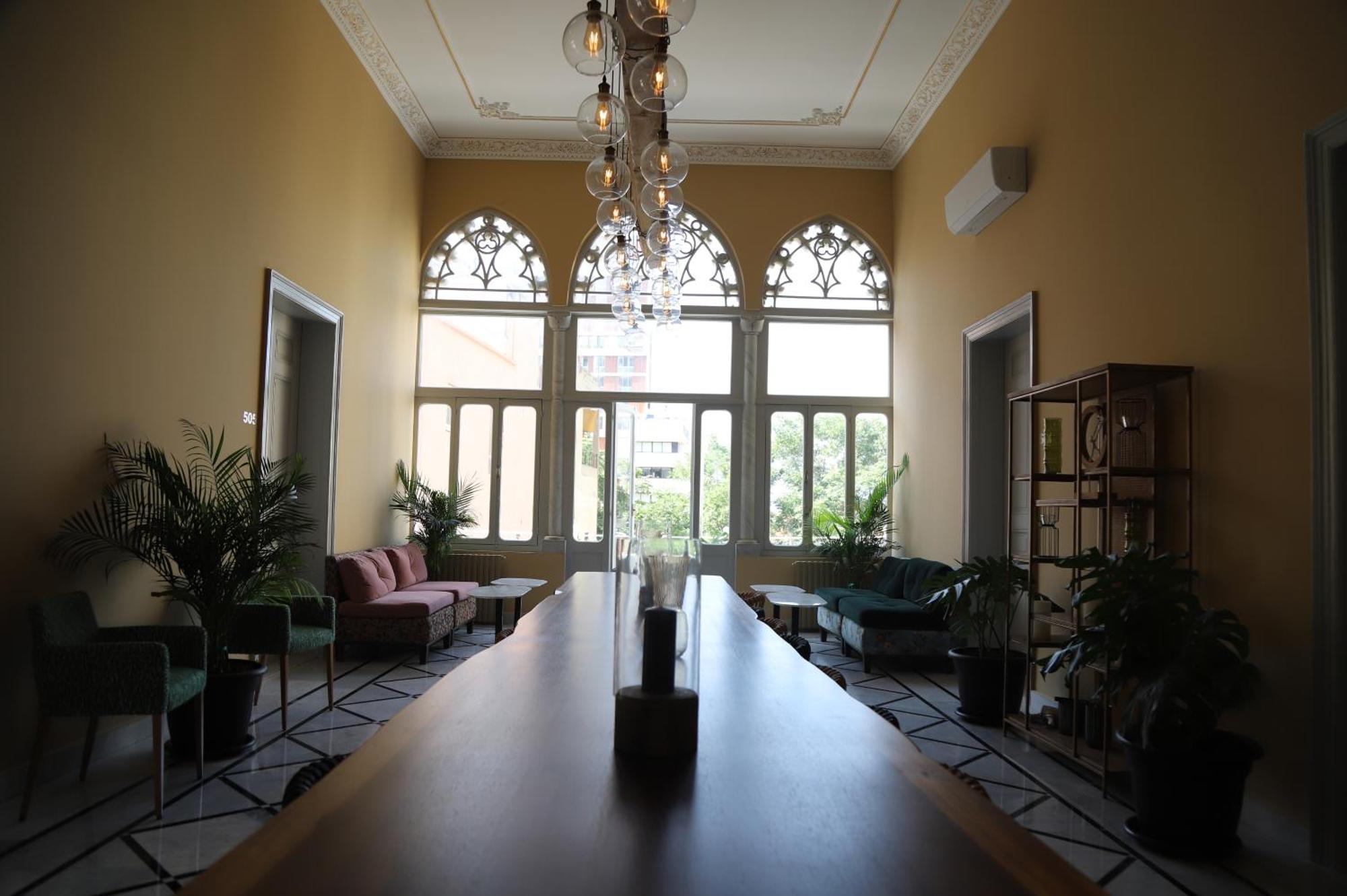 Hotel Lost Gemmayzeh Beirut Bagian luar foto